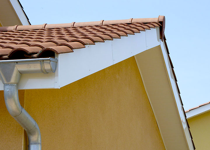 Travaux Couverture : Remplacement toiture, détection et réparation de fuites toiture tuiles. faîtage. Sur LOUVAIN en Belgique - VP TOITURE FAÇADE LOUVAIN